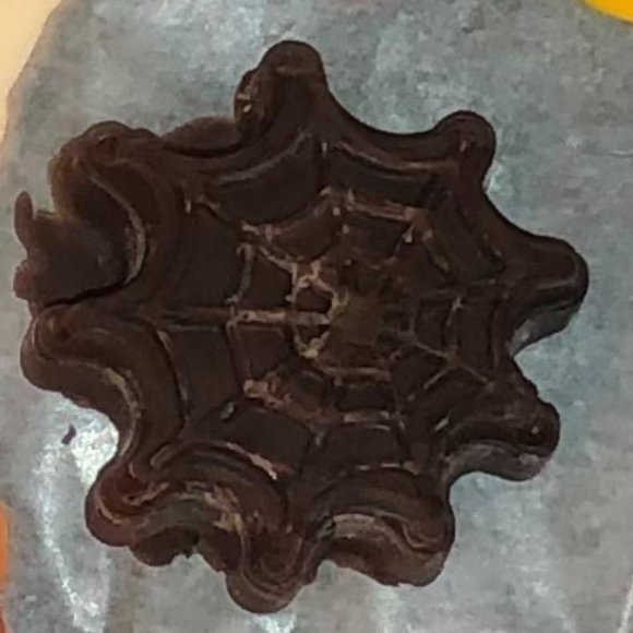 🕷 Spiders Silicone Ice Tray Chocolates Jello Shots Mold Drinks Party Kids New - Picture 5 of 12